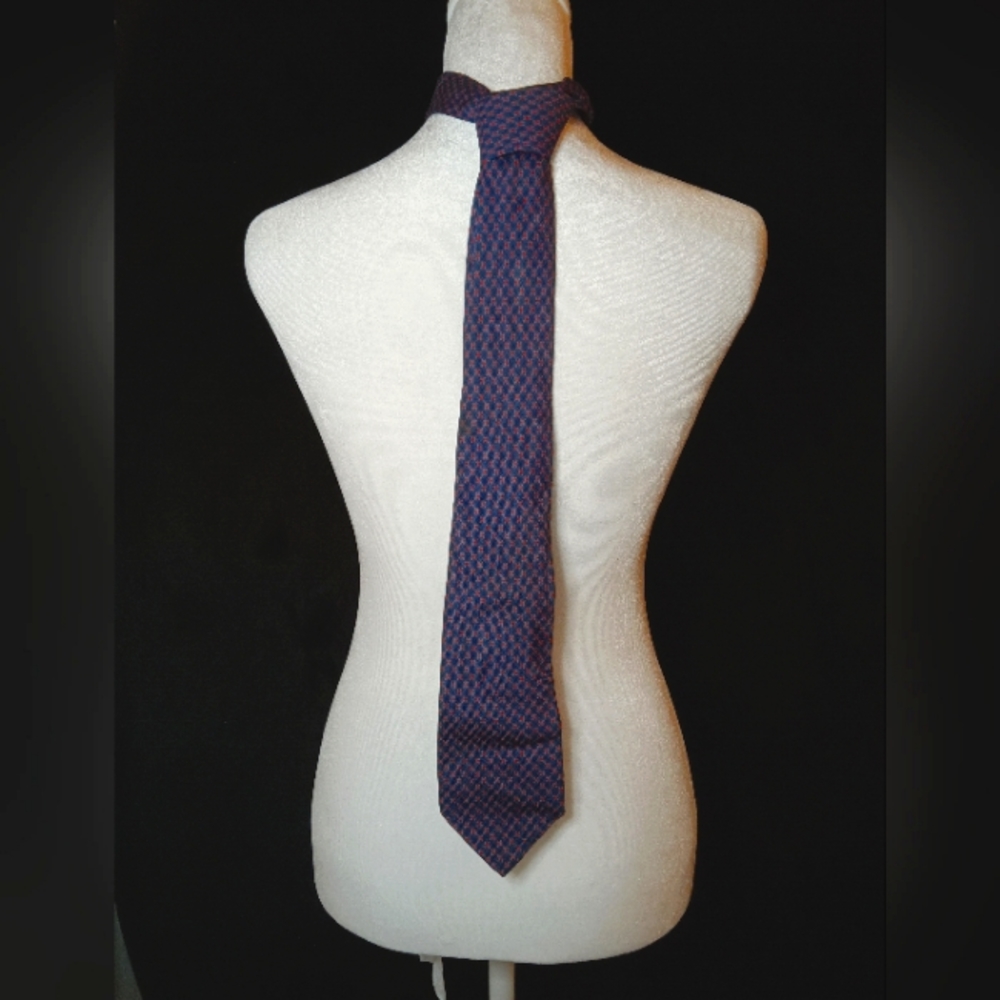 Vintage Ferragamo Designer 100% Silk Tie Blue Red Pattern Mens Neck Tie Formal